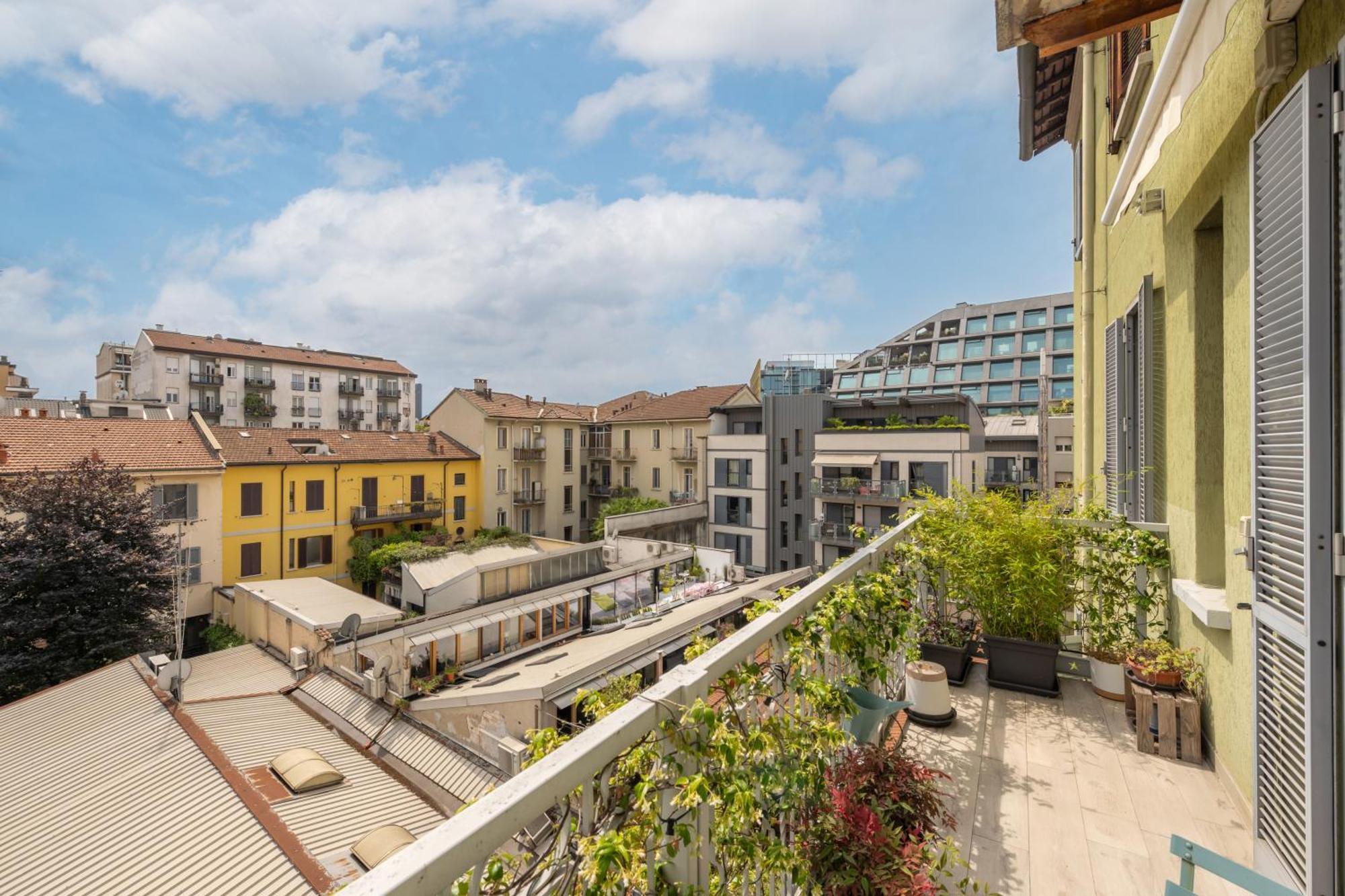 Milano Isola - Bright 2-Room Apartment With Balcony Екстериор снимка